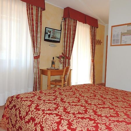 Albergo Eden Tonalepas Kamer foto